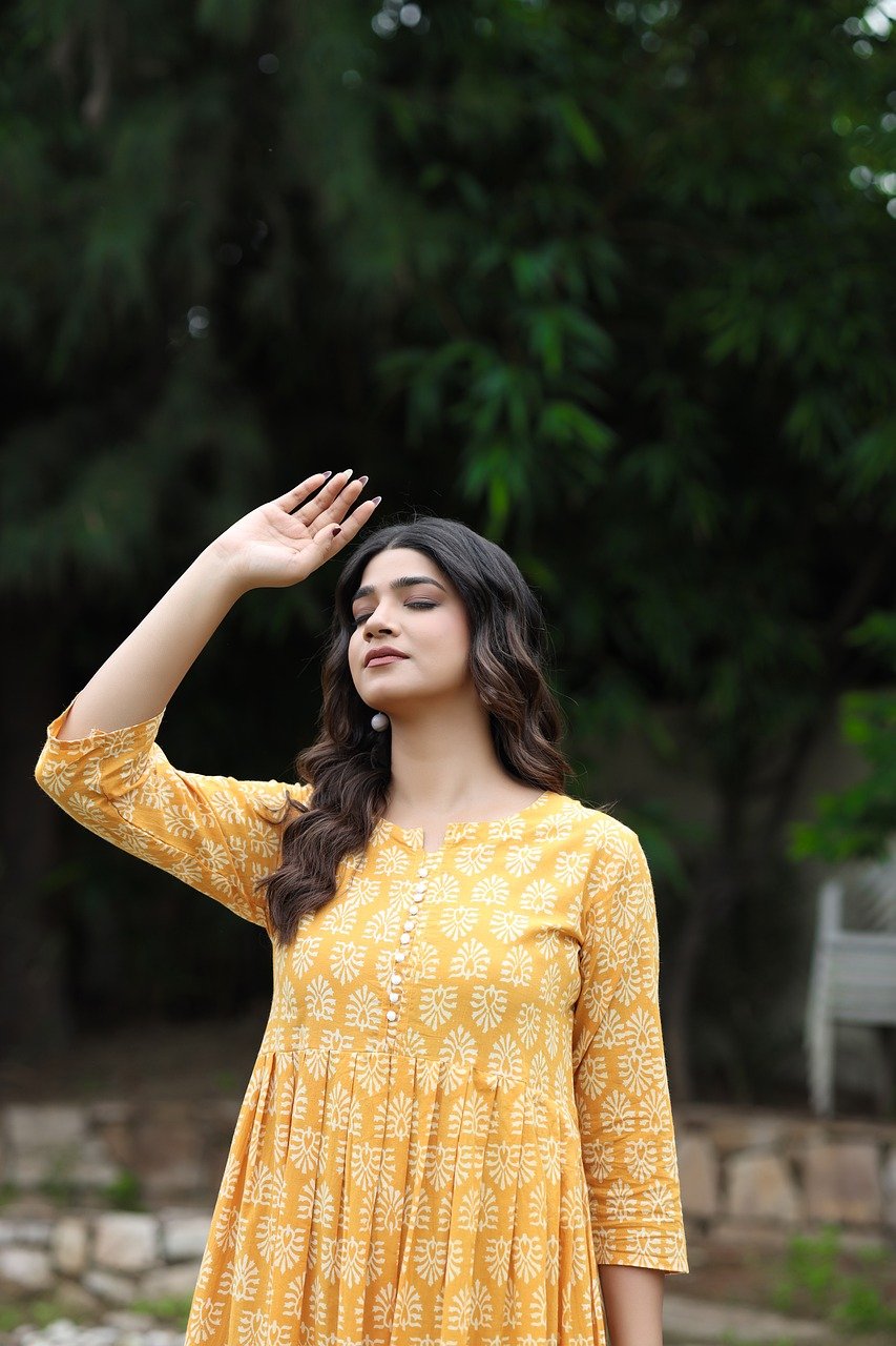 Effortless Style: the Best Lightweight Cotton Summer Dresses