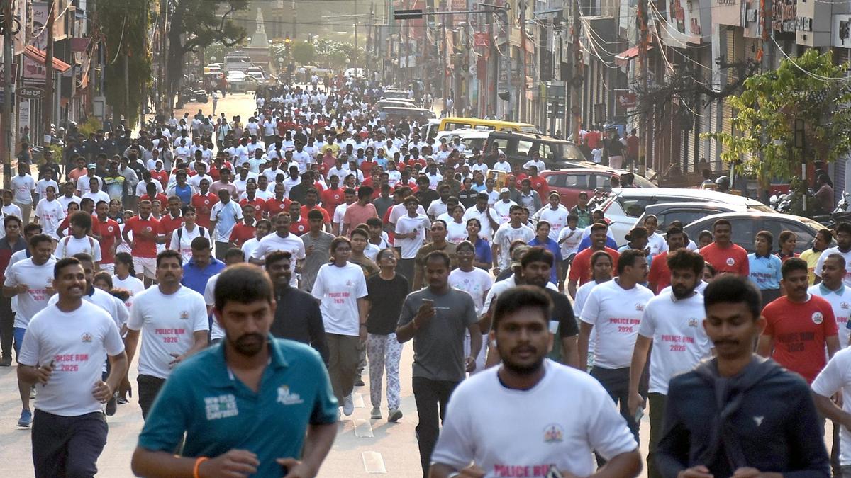 Good Turnout for Run Organised by Police in Mysuru