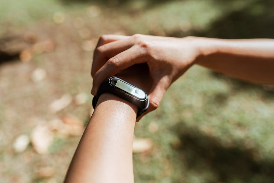 Slim & Stylish: the Best Women's Fitness Smartwatches