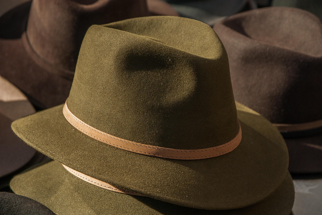 Mastering Men's Summer Style: A Trend Report