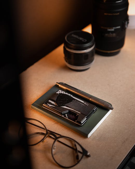 Minimalist Style: Top Slim Leather Wallets for Men