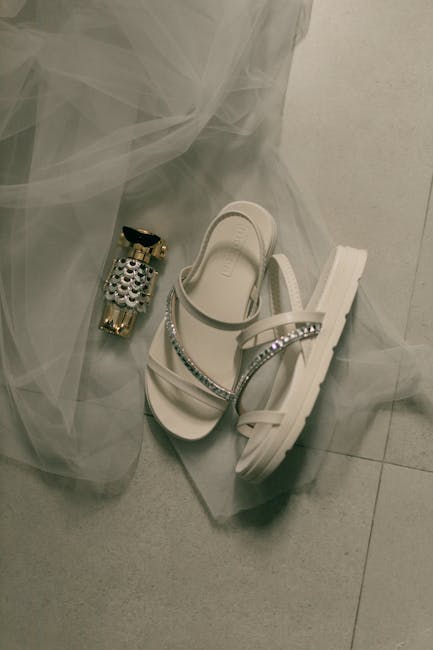 Must-Have Flat Sandals for a Stylish Summer Wardrobe