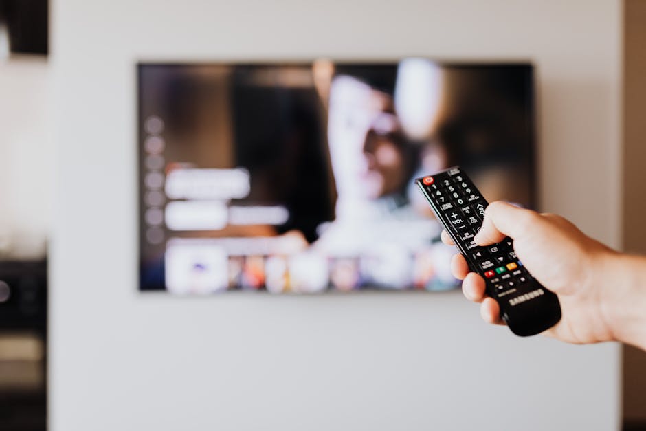 Smart TV Features: What You Need to Know for 2024
