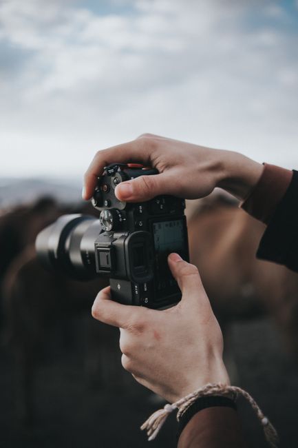 Which DSLR to Buy? Best Options Under ₹50,000 for Beginners
