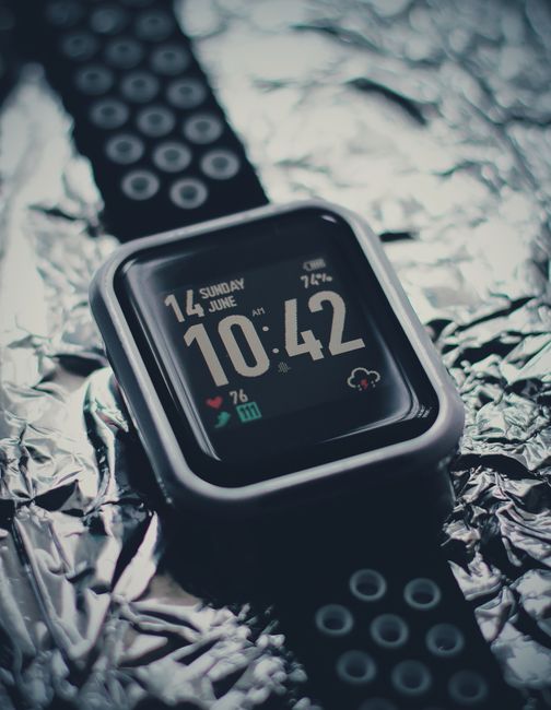 Best Bluetooth Calling Smartwatch Under 2000: Top Picks!