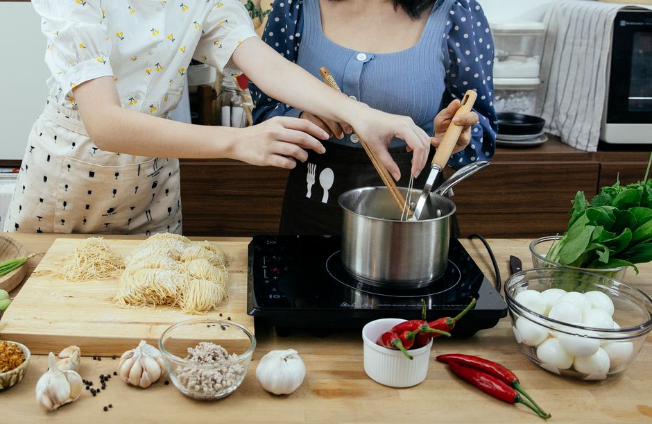 Smart Induction Cooktops: Connected Kitchen Convenience