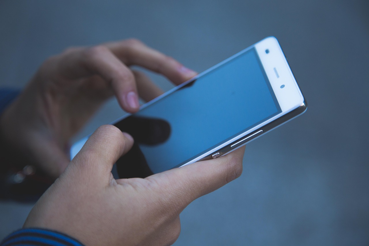 Boost Your Battery: Essential Fast Charging 5G Phones