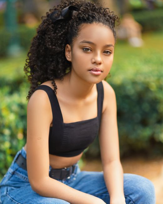 Lightweight & Lovely: The Ultimate Casual Summer Tops for Girls