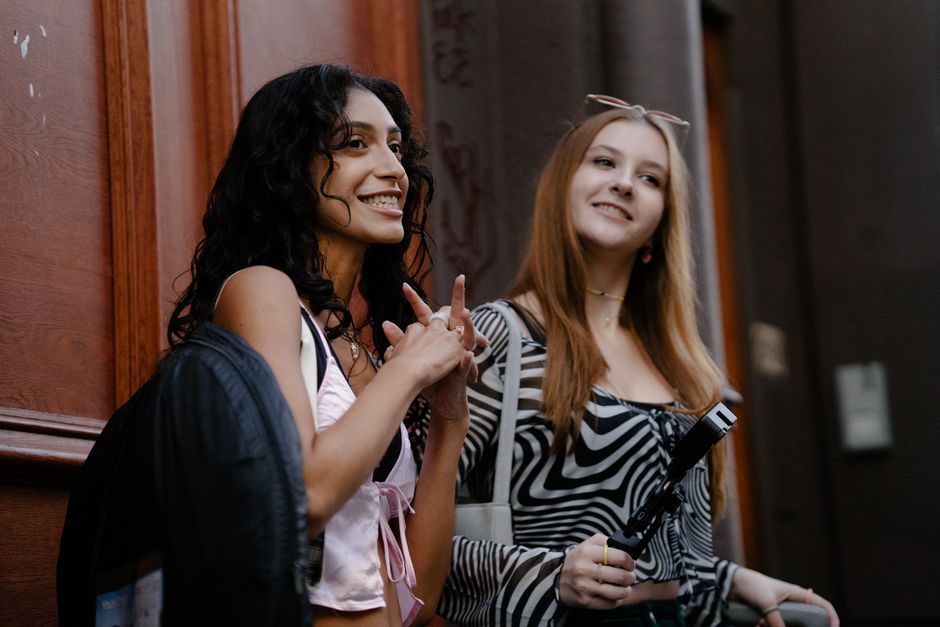 DIY Selfie Stick Hacks: Creative Solutions for Better Shots