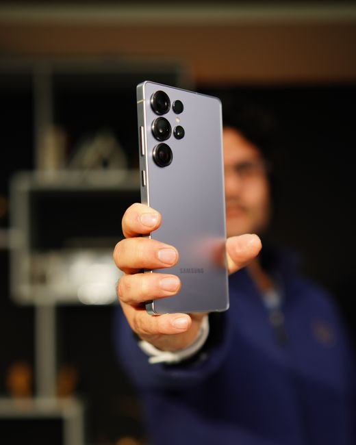 Samsung's Newest 5G Phone: Performance and Design