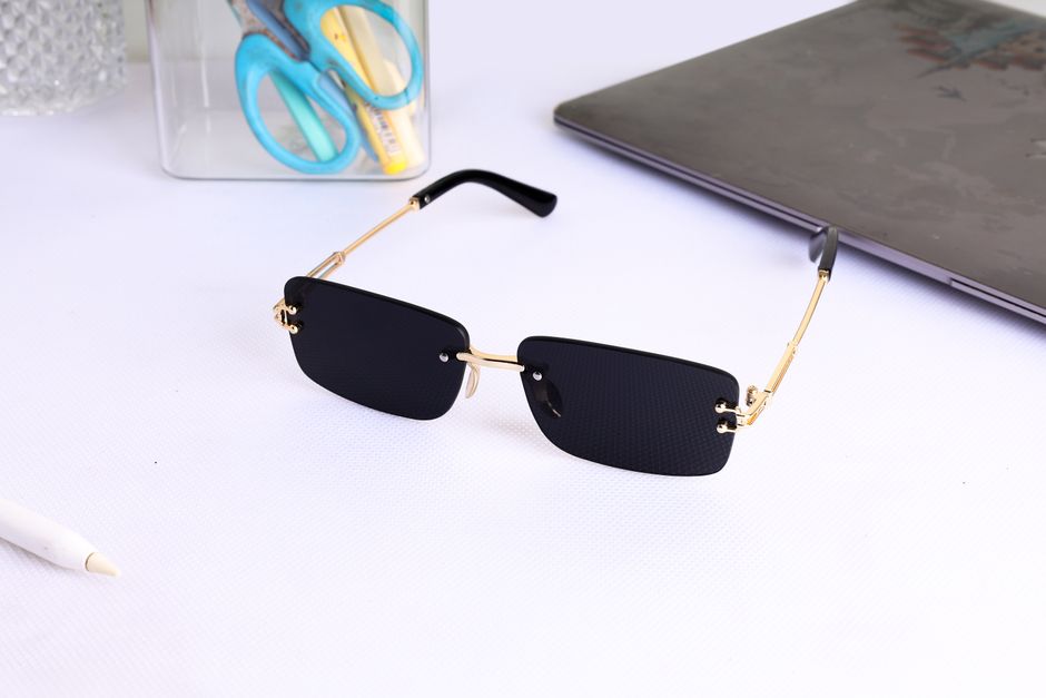 Chic & UV-Safe: Must-Have Sunglasses for the Modern Woman