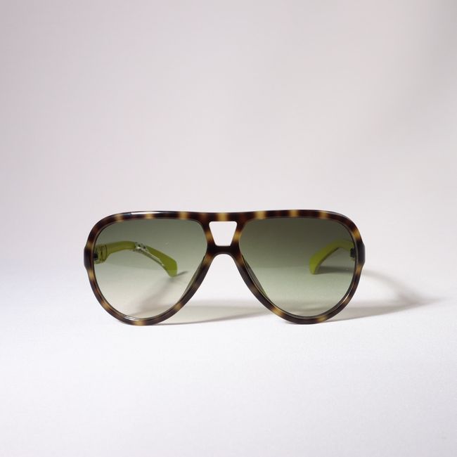 Discover the Lightest: Women's Sunglasses for Ultimate Comfort