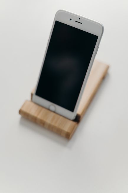 Phone Holders for Video Calls: Stay Connected Clearly