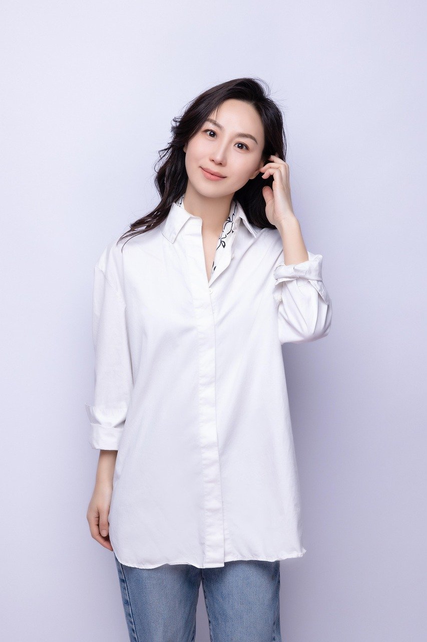 Stay Cool and Chic: Best Linen Casual Shirts for Summer Adventures