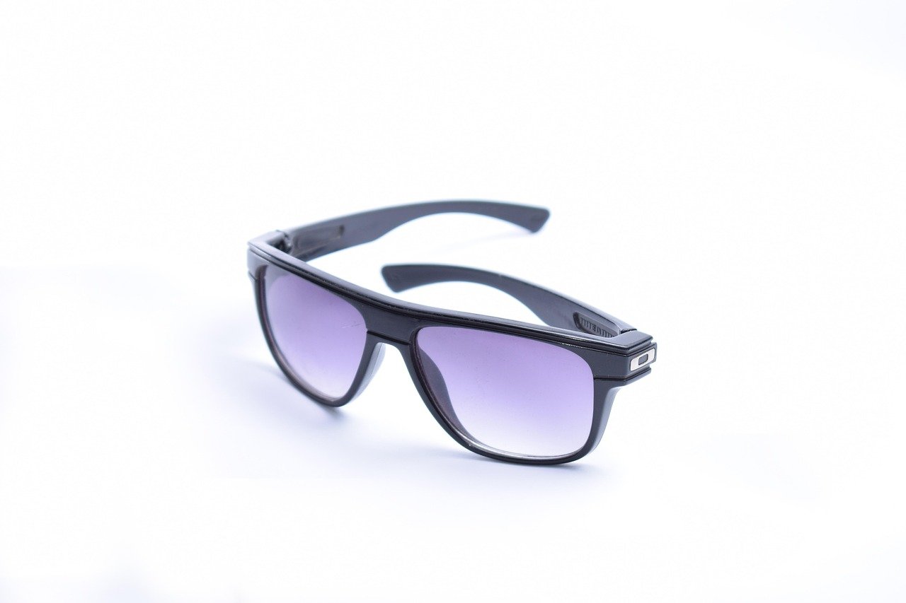 The Essential Guide to UV Protection Sunglasses for Fashionistas
