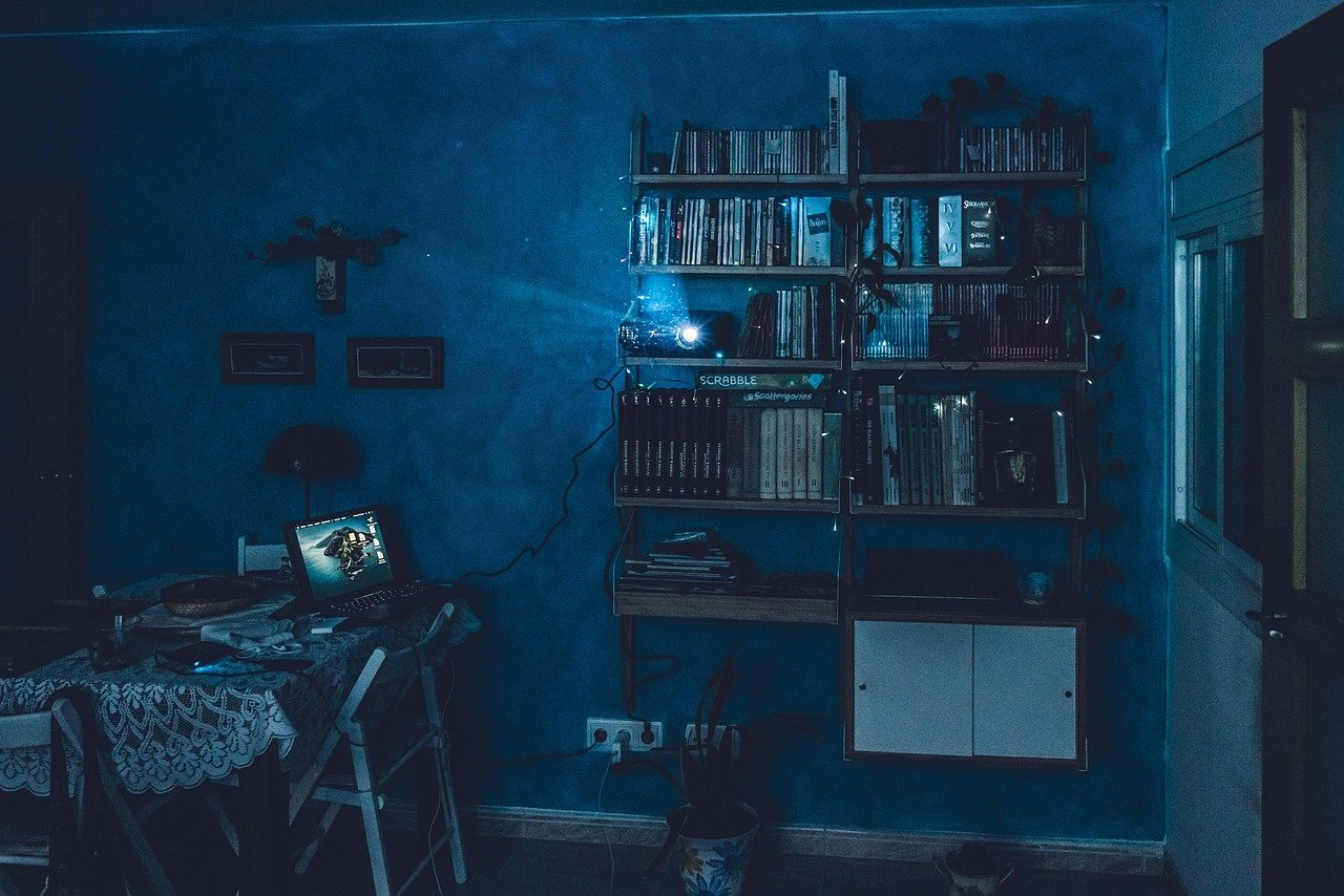 Small Projector, Big Screen: Transform Your Home Cinema Experience