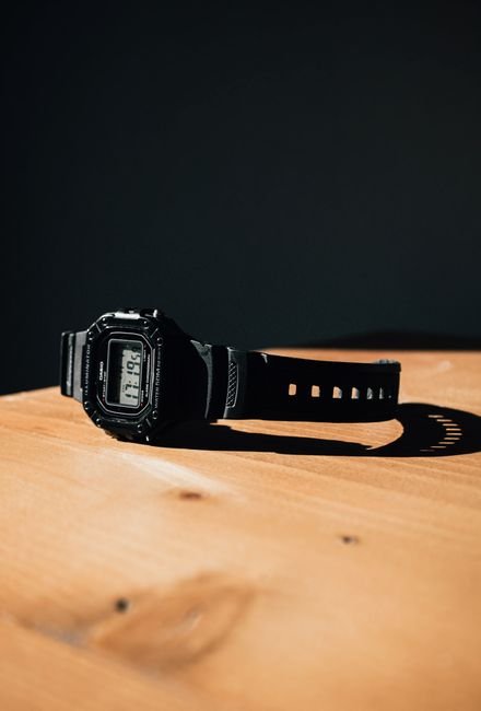 Affordable Smartwatch Under 2000: Reviews & Recommendations