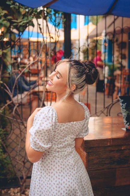 Plus-Size Summer Dresses: Flattering & Fashionable