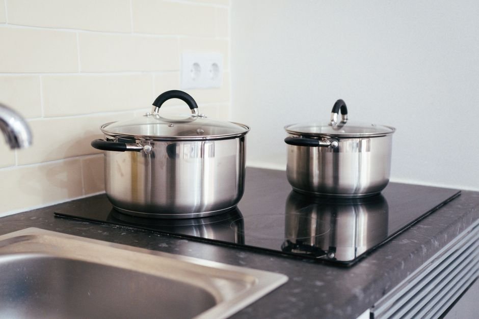 Portable Induction Cooktop vs. Electric/Gas: What's Best?