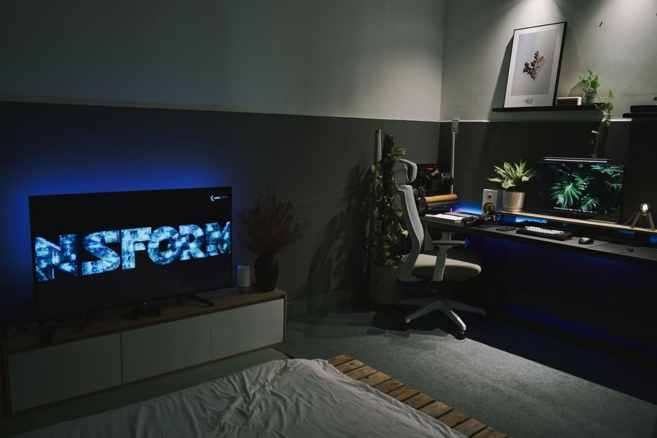 LED TV vs. OLED: Which is Right for You?