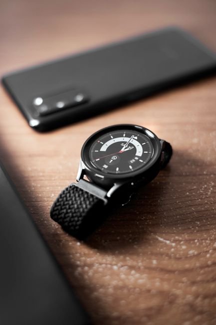 Best Bluetooth Calling Smartwatch Under ₹2000: Top Picks