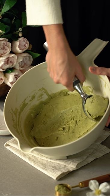 Quiet & Convenient: The Best Electric Ice Cream Makers for Peaceful Mornings