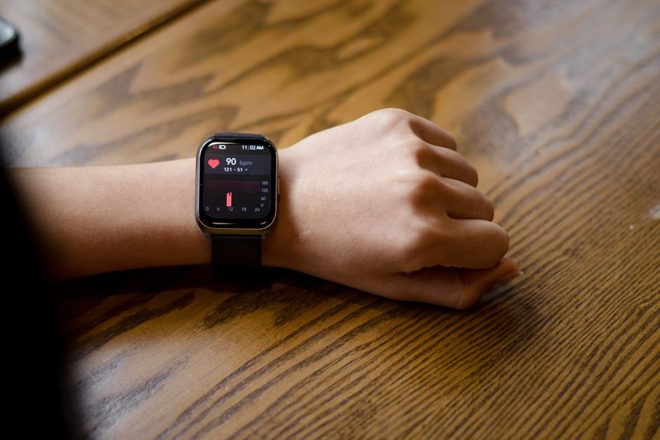 AI Smartwatches: Your Personal Health Companion