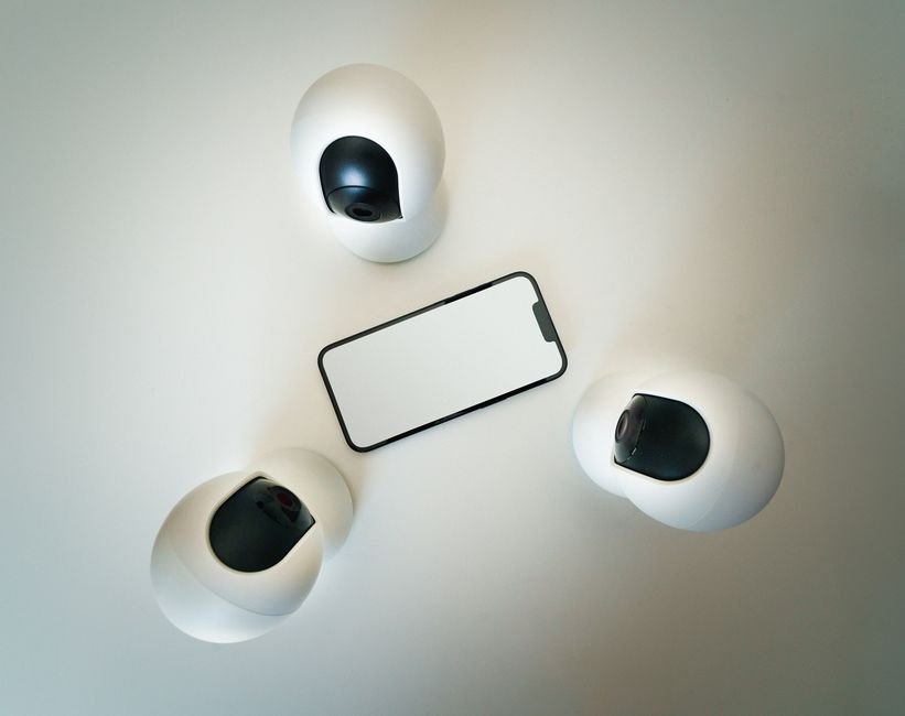 Your Pocket Guardian: Best CCTV Cameras with Mobile Apps