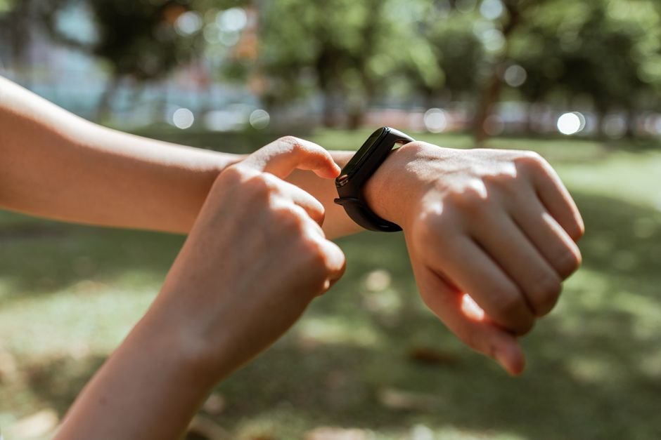 Wearable AI: Transforming Health Monitoring with Smartwatches