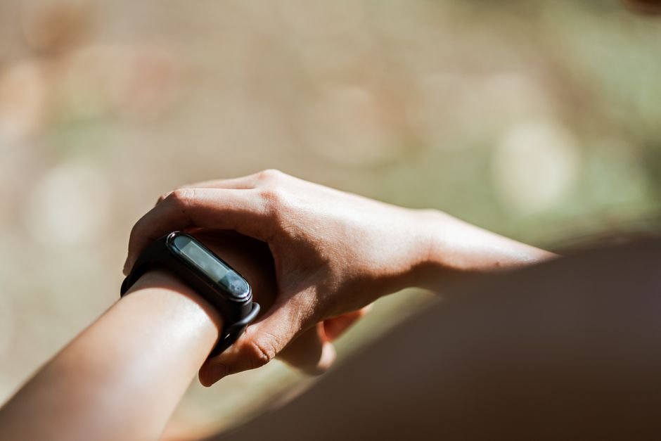 Activity Tracker Benefits: Boost Your Fitness Journey