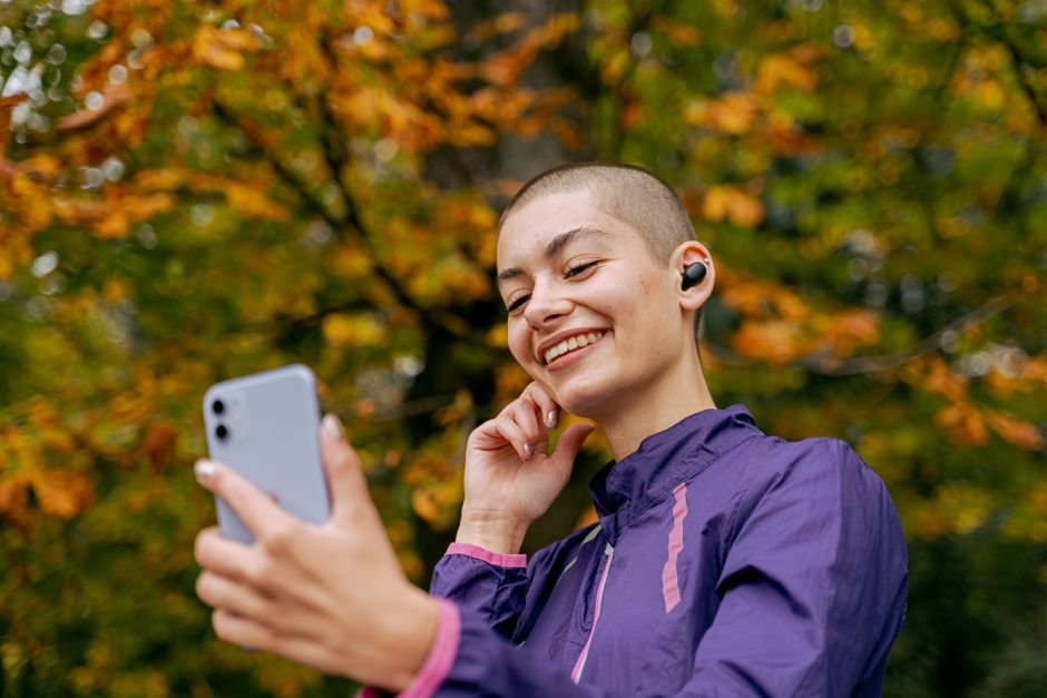 Best Earbuds for Crystal-Clear Calls: Top Noise Cancellation Picks