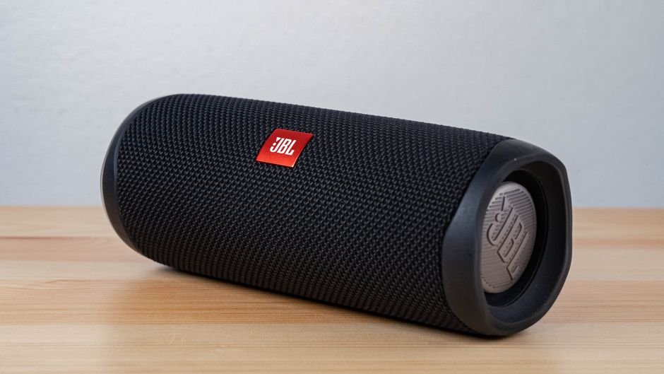 Deep Bass Waterproof Bluetooth Speaker: Your Ultimate Outdoor Sound