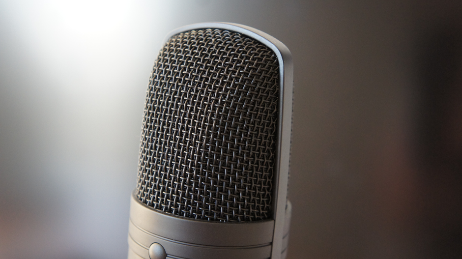 Wireless Microphone Systems: Freedom and Flexibility for Creators