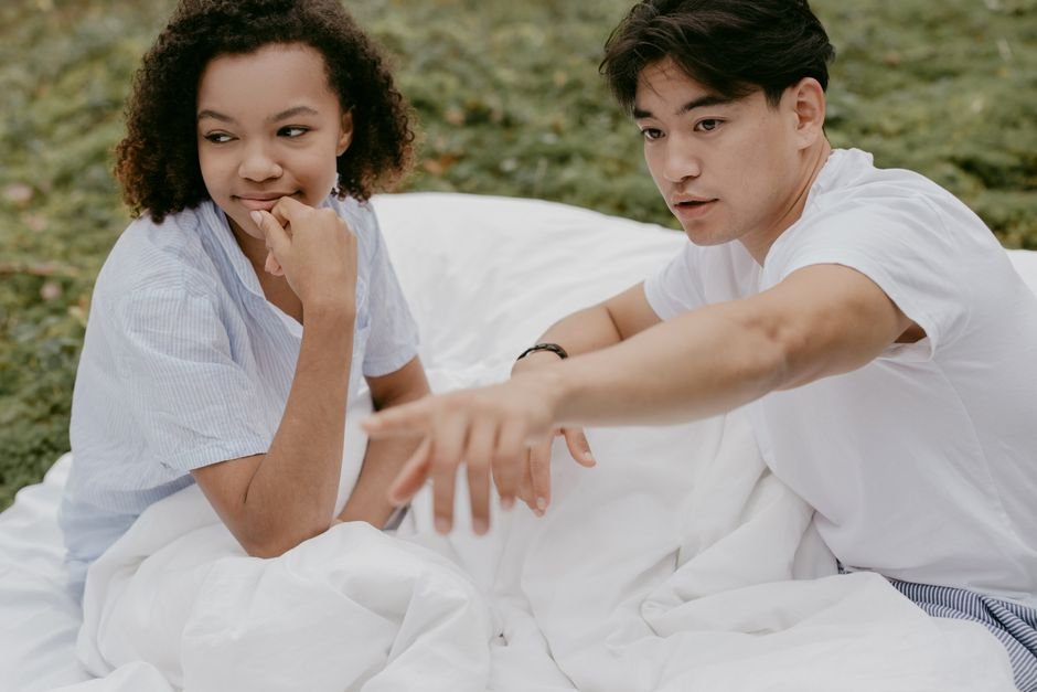 Effortless Summer Style: The Casual Linen Shirt