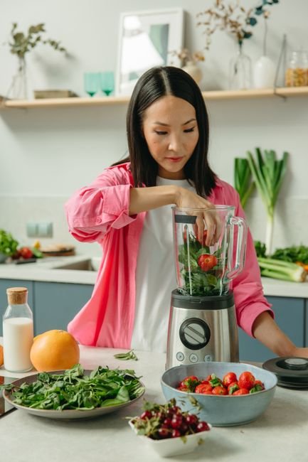 Effortless Blending, Superior Smoothies: High-Speed Mixer Grinders