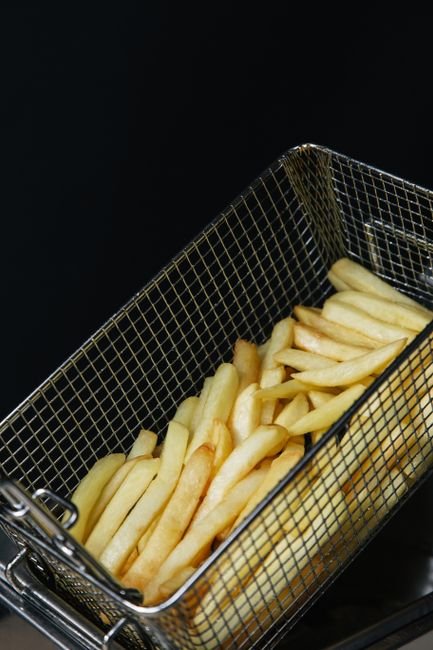 Compact Air Fryer: Perfect for Small Families