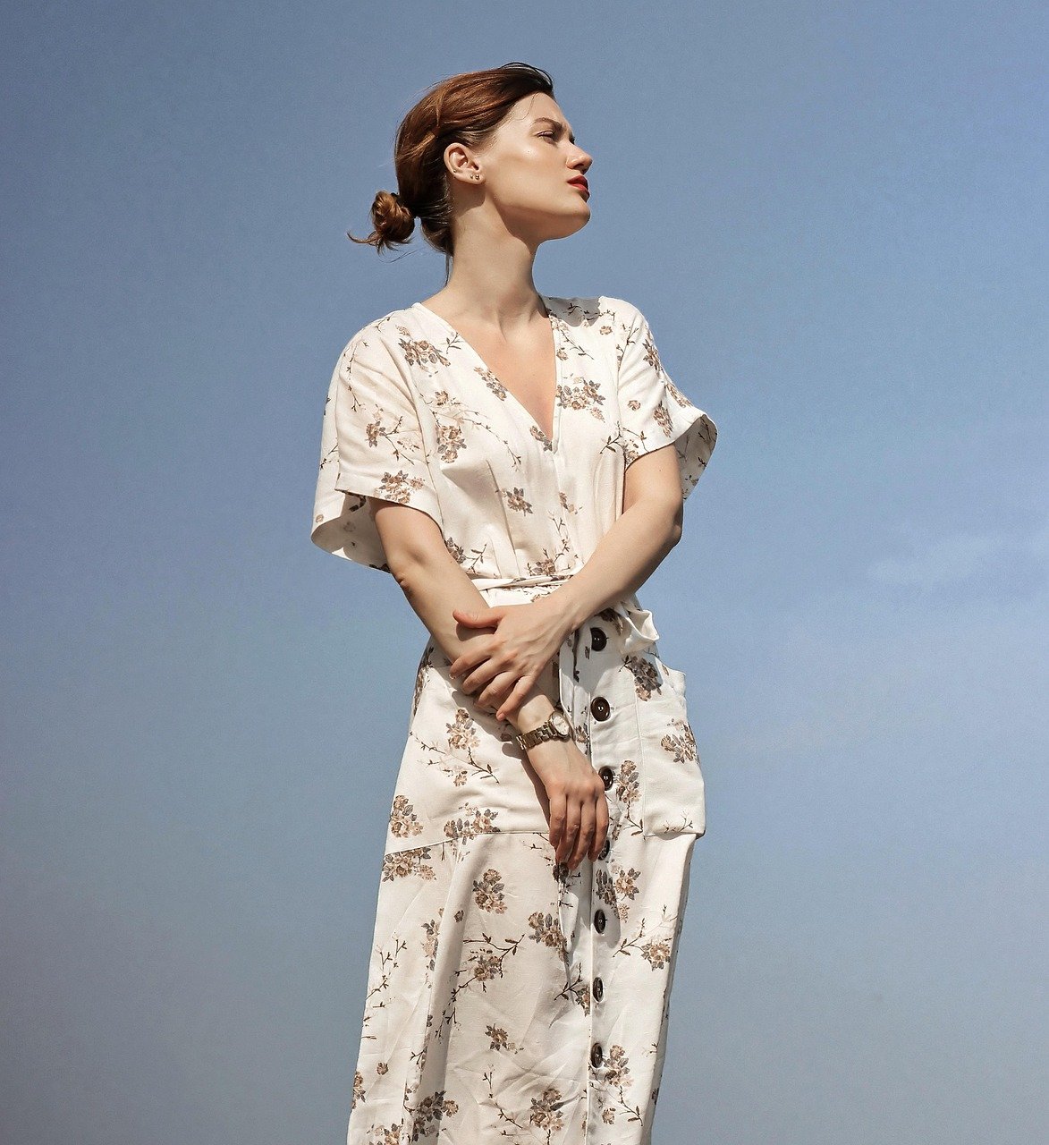 Floral Maxi Dress Trends: What's Hot for [Current Year]