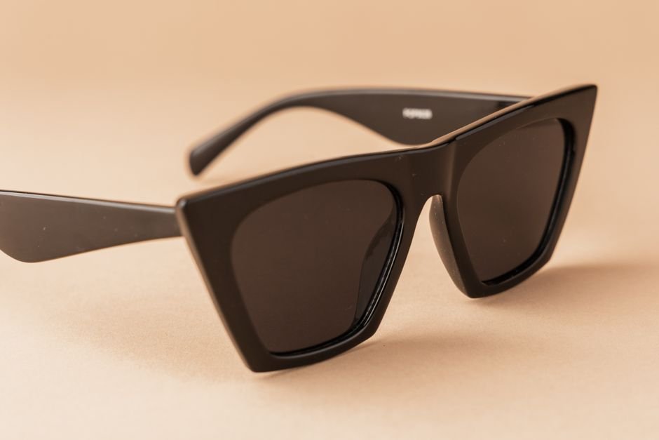 Lightweight Sunglasses for Women: Style Meets Comfort