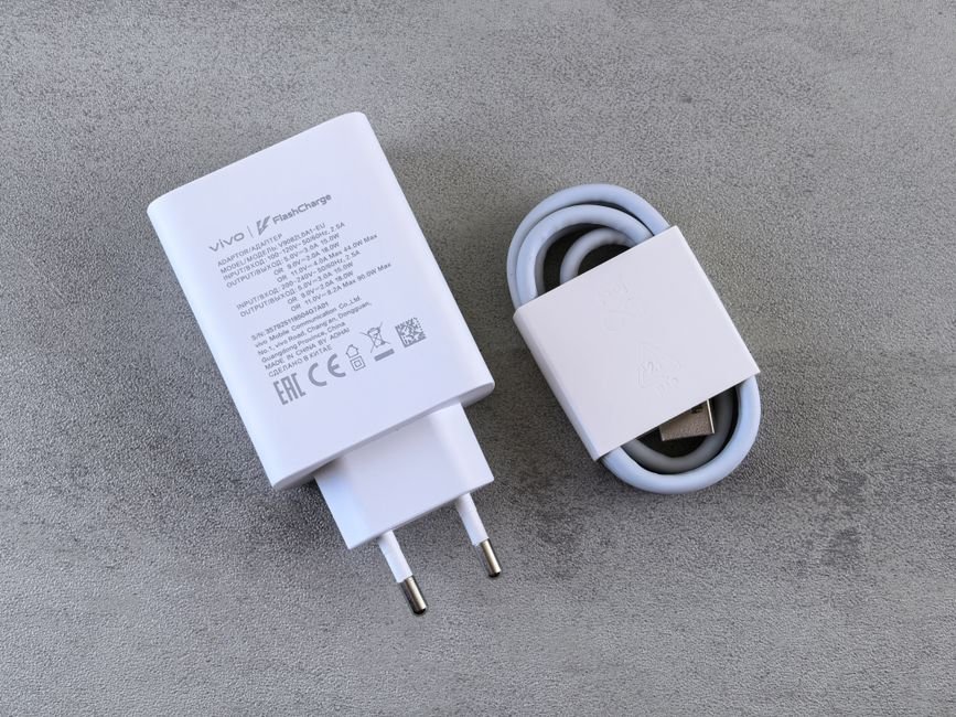 Fast Charger: The Ultimate Guide to Speeding Up Your Device