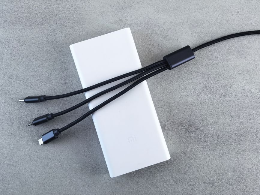 Beat the Heat: The Best Power Banks for Your Summer Getaway
