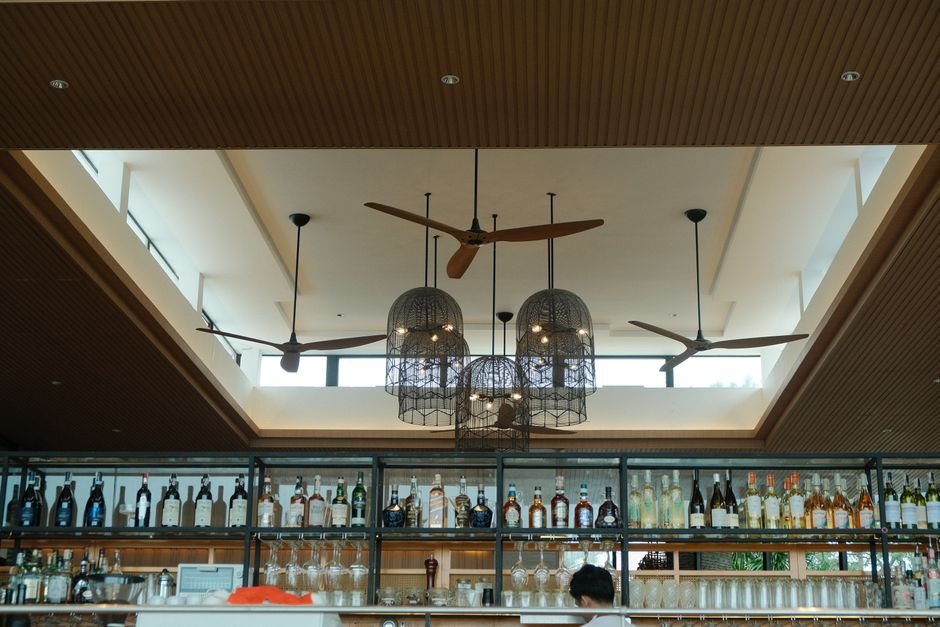 Hot Weather Comfort: Choosing an Energy Efficient Ceiling Fan