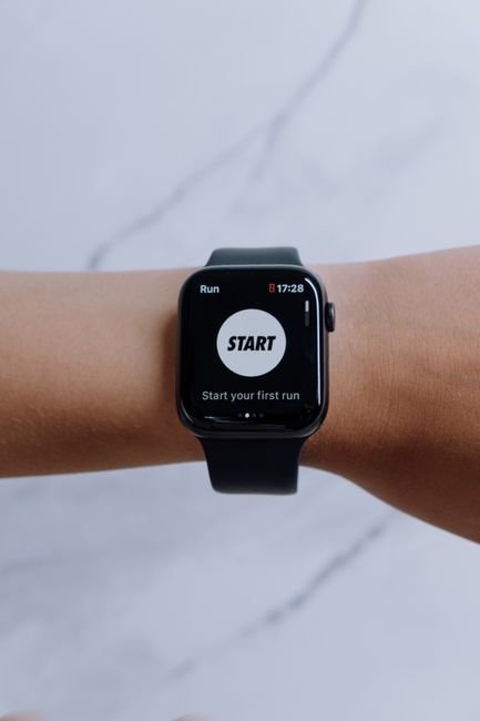Best Smartwatch for Summer Fitness: Top Picks for 2024