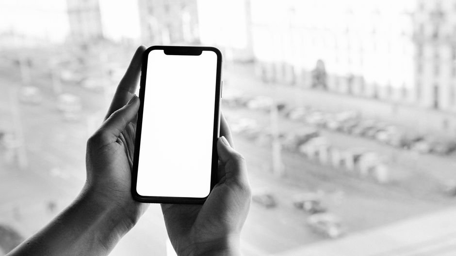 Don't Overspend: Top 5G Phones Under 20000 Reviewed