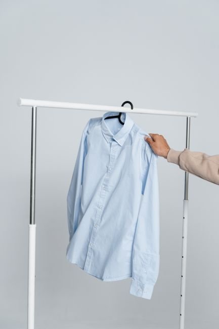 Lightweight Linen Shirts for Men: A Timeless Summer Staple