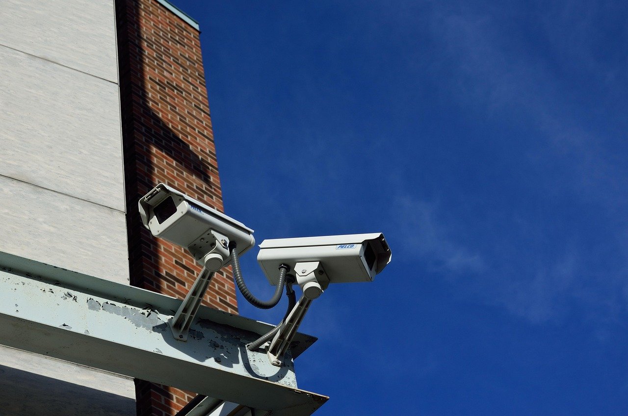 Smart Home Security: CCTV Cameras with Seamless Mobile App Control