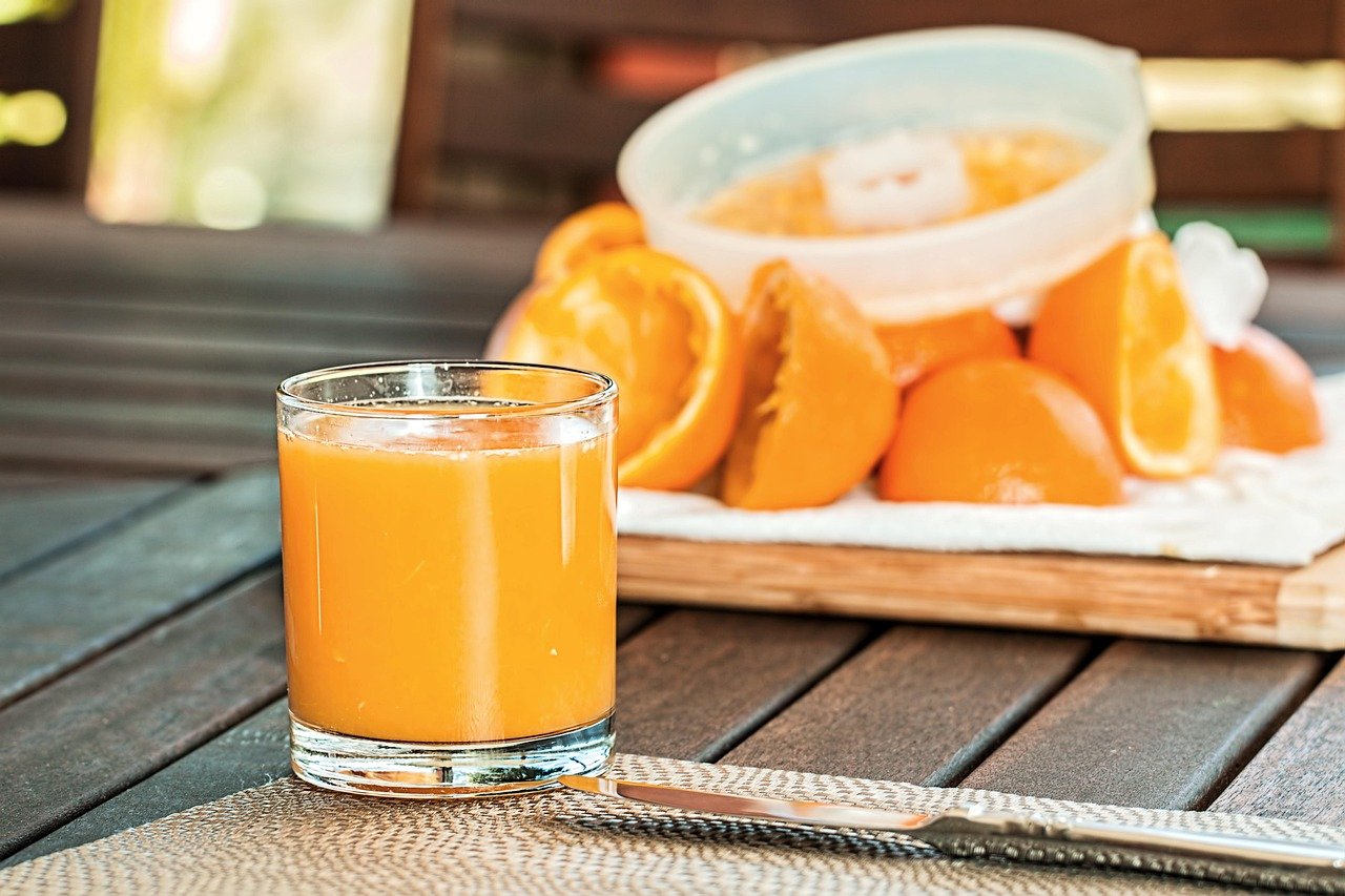 Fresh Summer Sips: The Best Cold Press Juicer Guide