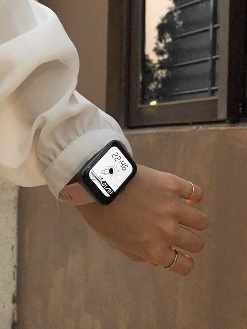 Slim Smartwatch for Women: Your Ultimate Fitness Companion