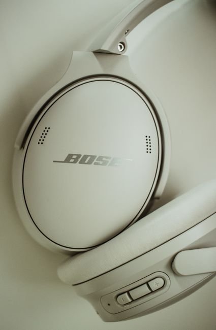 Commute in Silence: Best Noise Cancelling Wireless Headphones