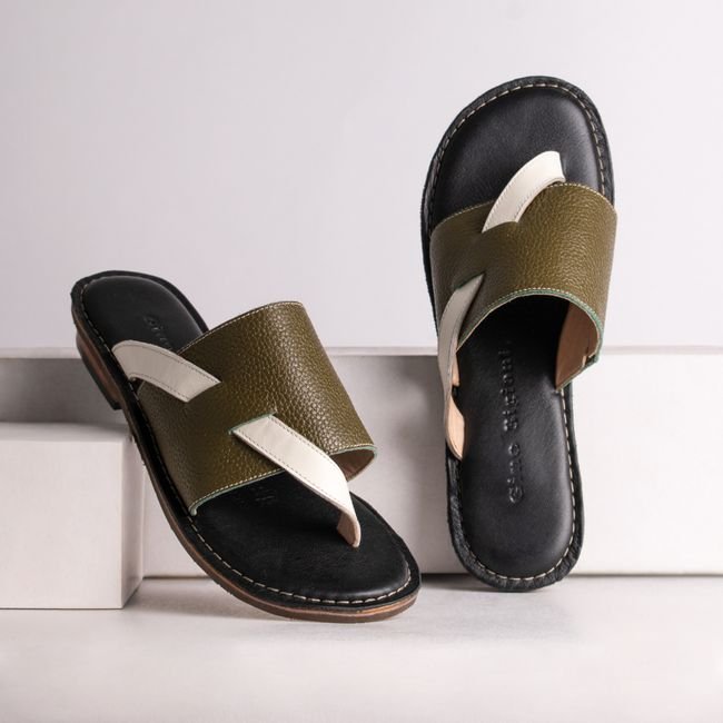 Your Guide to the Hottest Flat Sandals This Summer