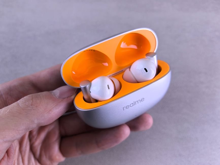 Noise Cancelling Earbuds: Reviews and Comparisons